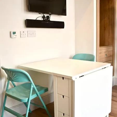 Modern Loft 1 Bedroom Studio In Heart Of Rathmines *